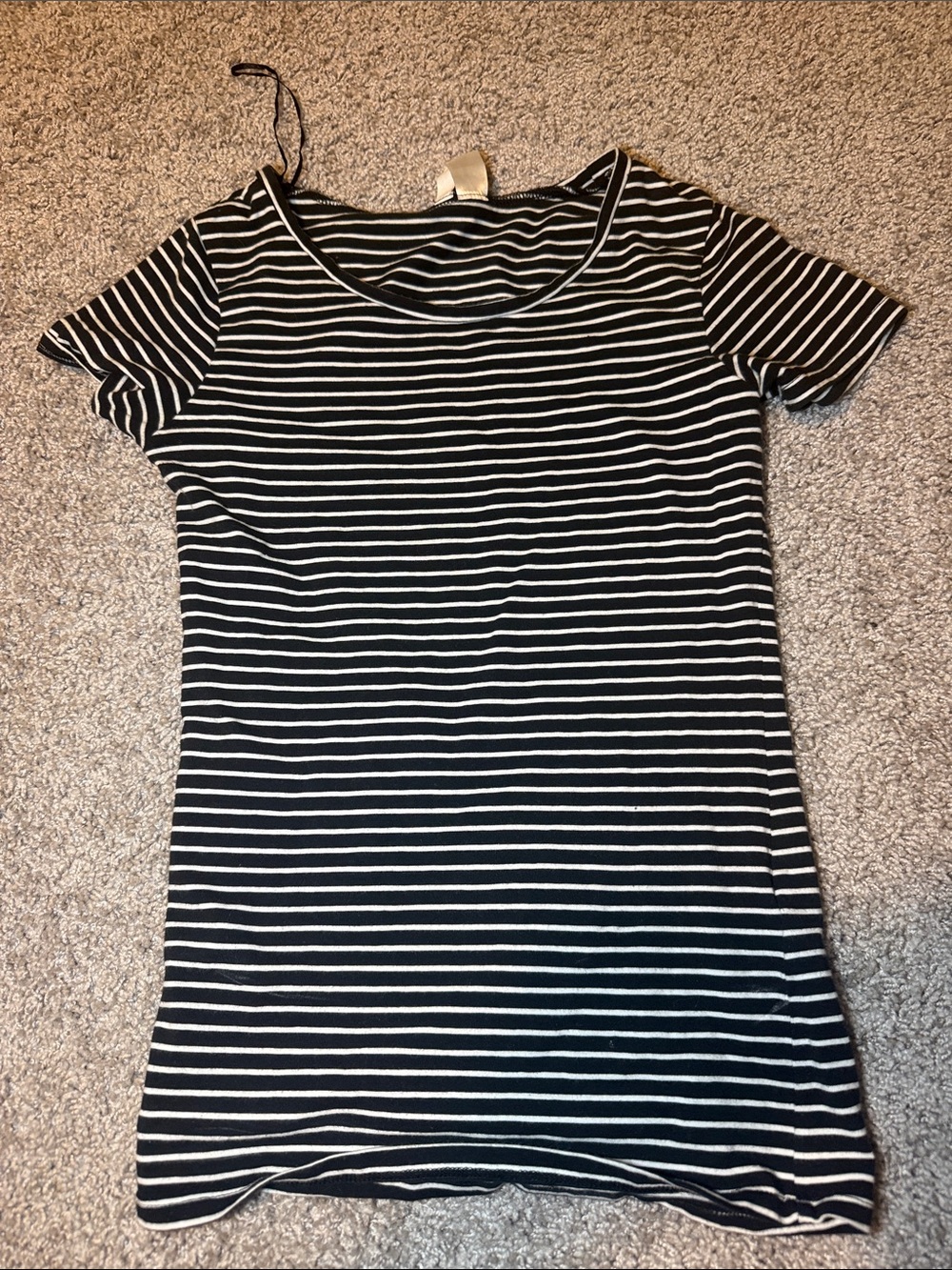H&M Black and White Striped Short Sleeve Scoop Neck Top